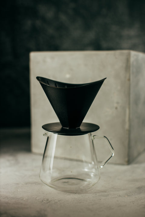Kinto Dripper na 4 kávy - porcelánový